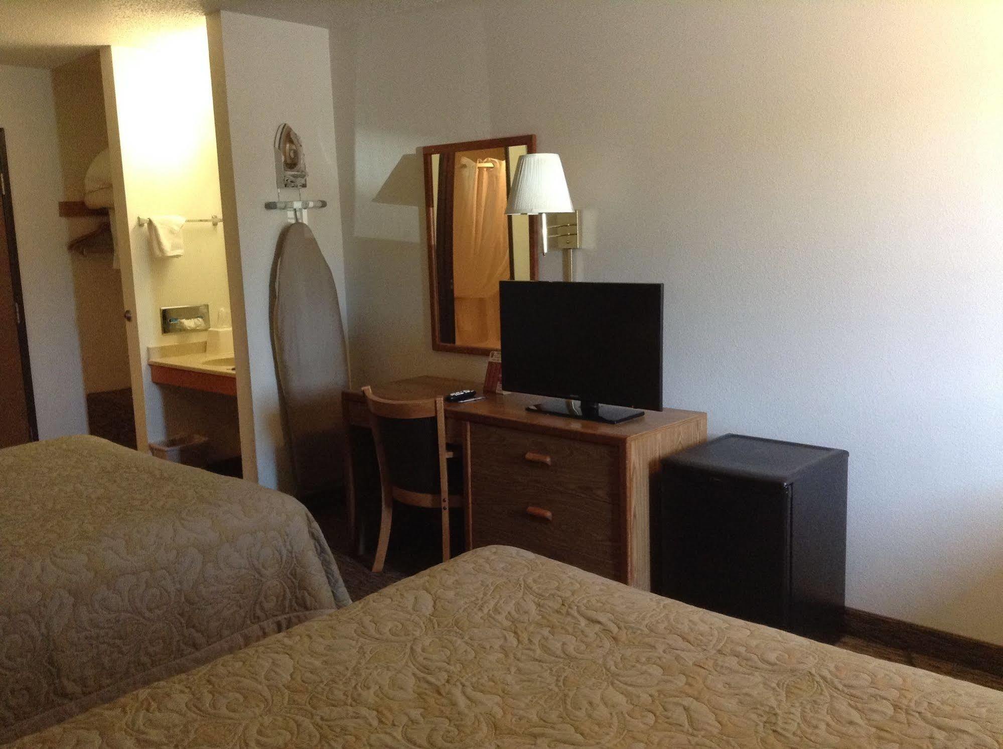 Super 8 By Wyndham Custer/crazy Horse Area 2*
